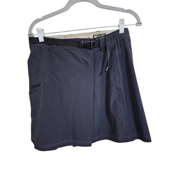 REI Pants - REI Women’s Black Outdoor Skort Size 8 – Hiking, Activewear, Pockets